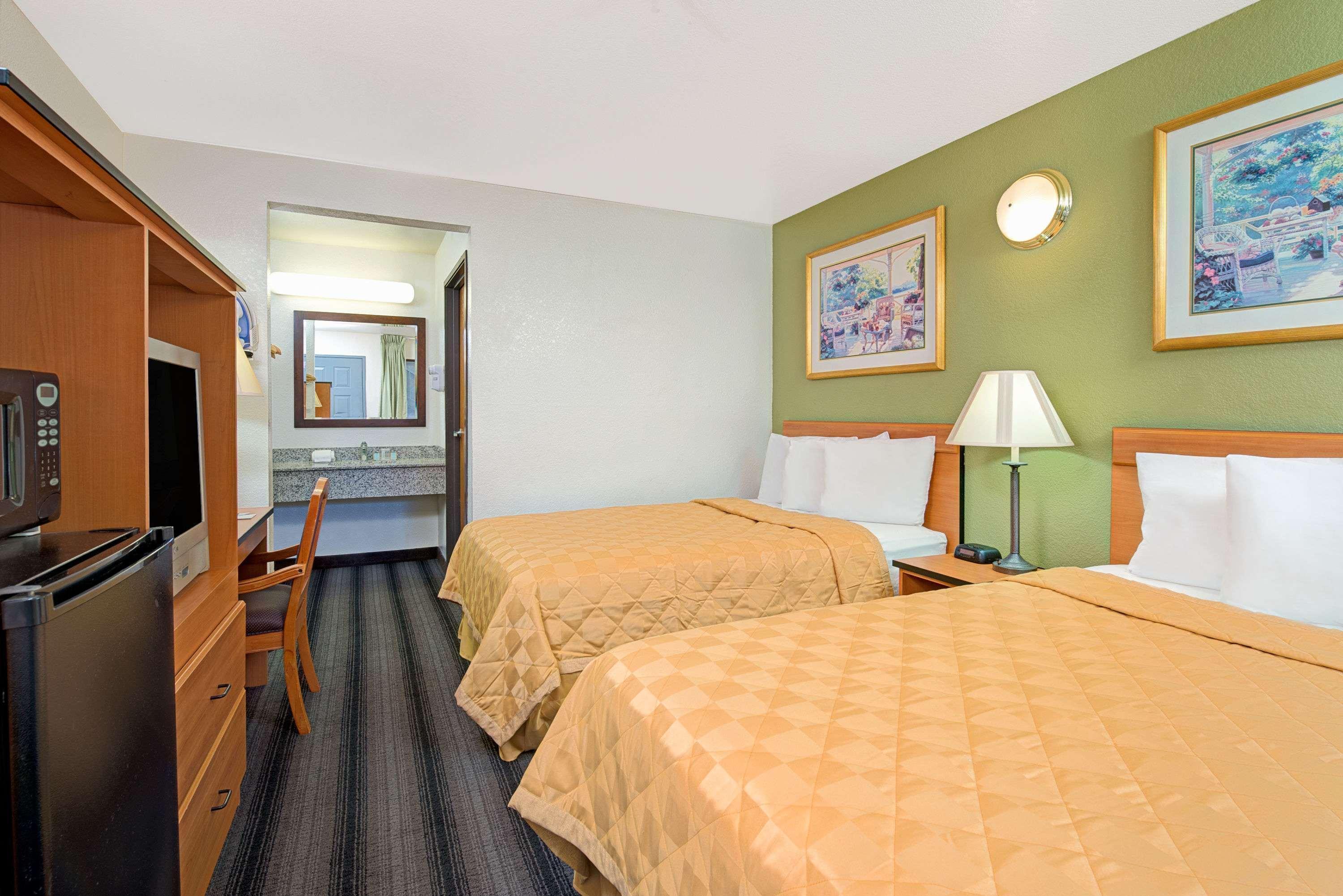 Travelodge Sacramento/Rancho Cordova Bagian luar foto