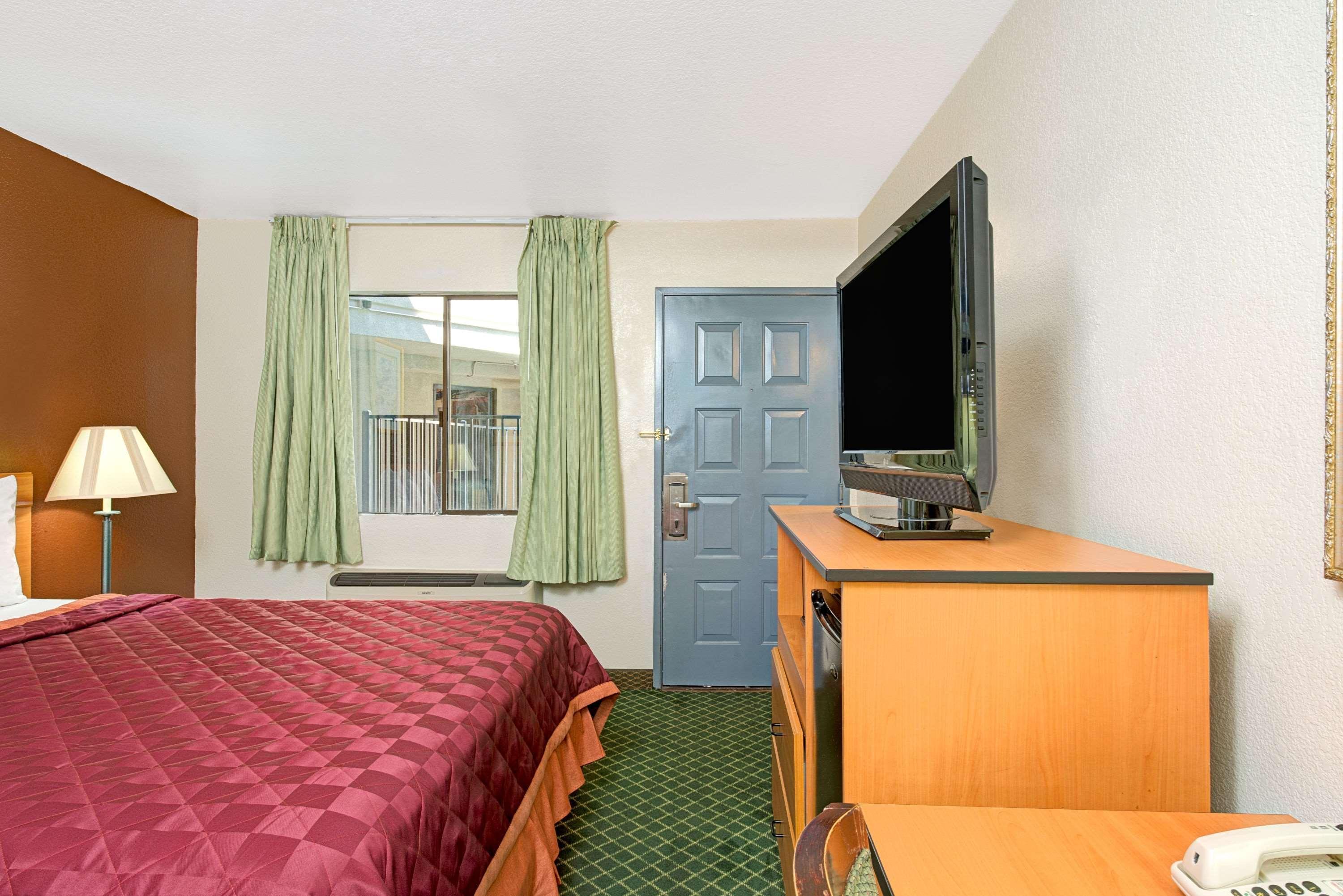 Travelodge Sacramento/Rancho Cordova Bagian luar foto